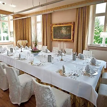 Schloss Berge 3*