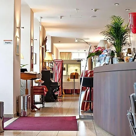 Schloss Berge Szálloda 3*