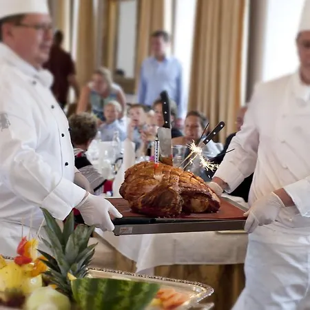 Szálloda Schloss Berge 3*