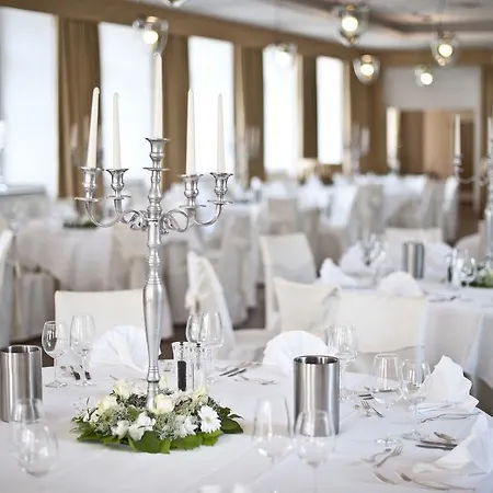 斯劳司贝格酒店