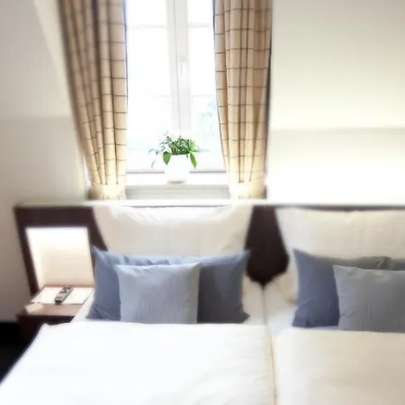 Szálloda Schloss Berge 3*